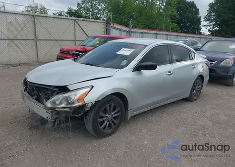 2015 Nissan Altima 2.5 S из США, поврежденный, VIN 1N4AL3AP2FN344164